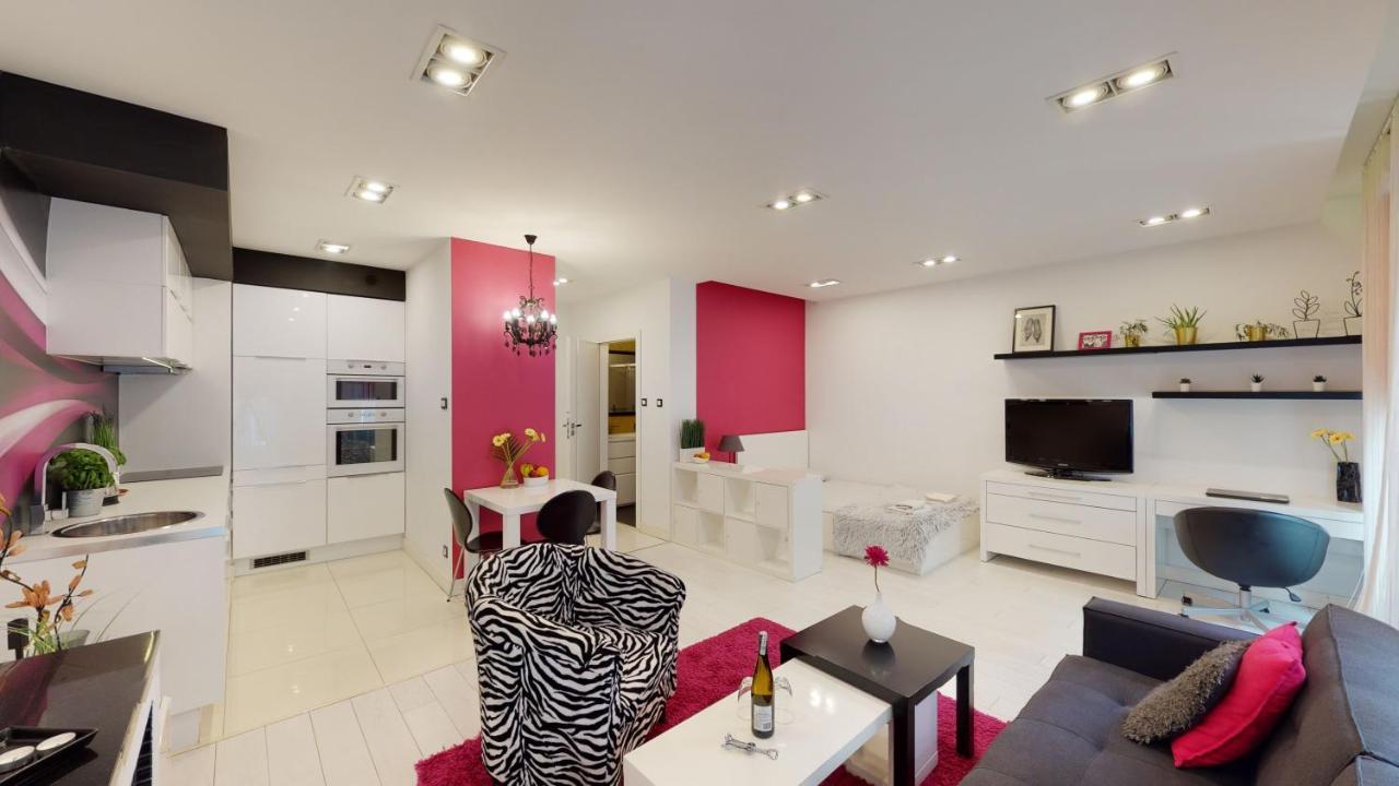Pink Apartment Rydygiera 2A Tectum Apartments 弗罗茨瓦夫 外观 照片